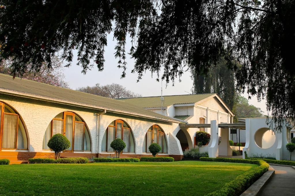 Sunbird Lilongwe Hotel Bagian luar foto