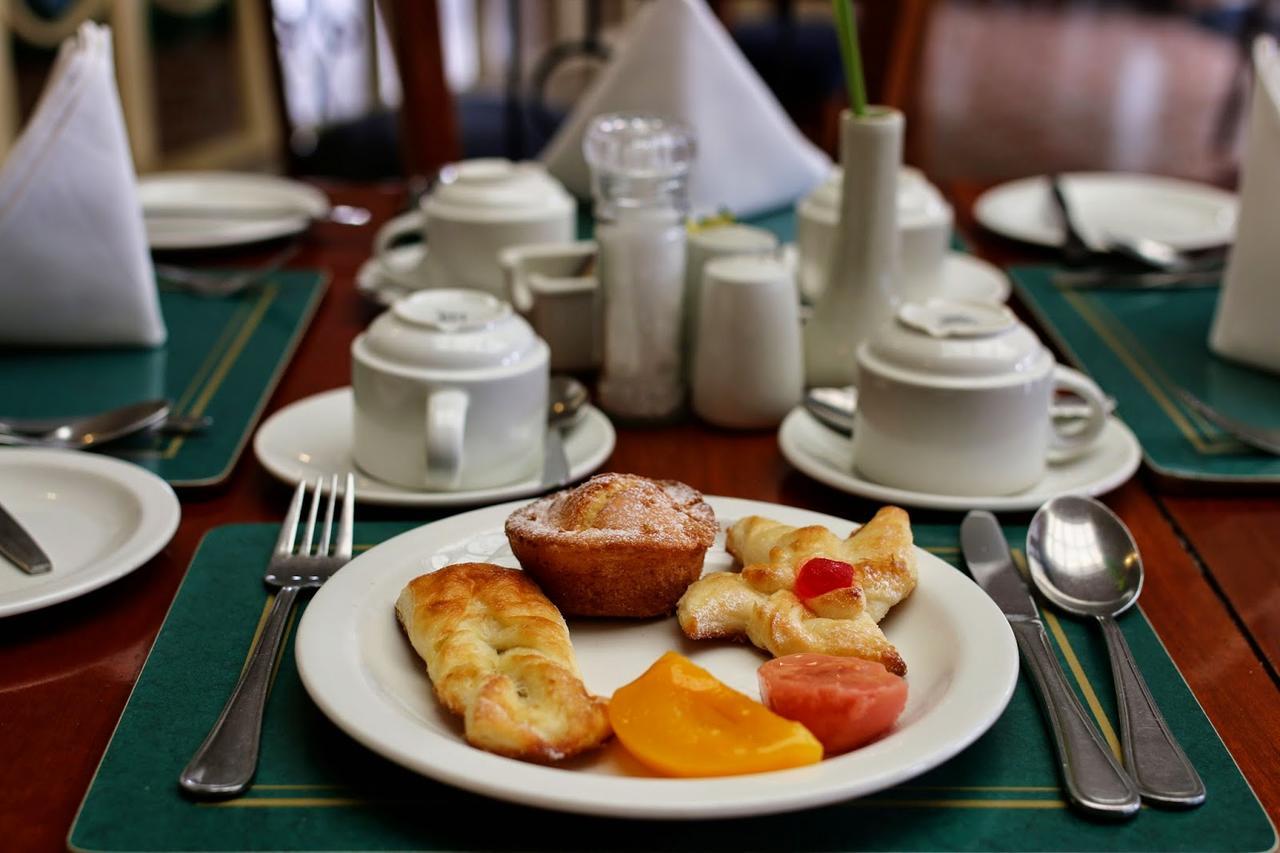 Sunbird Lilongwe Hotel Bagian luar foto