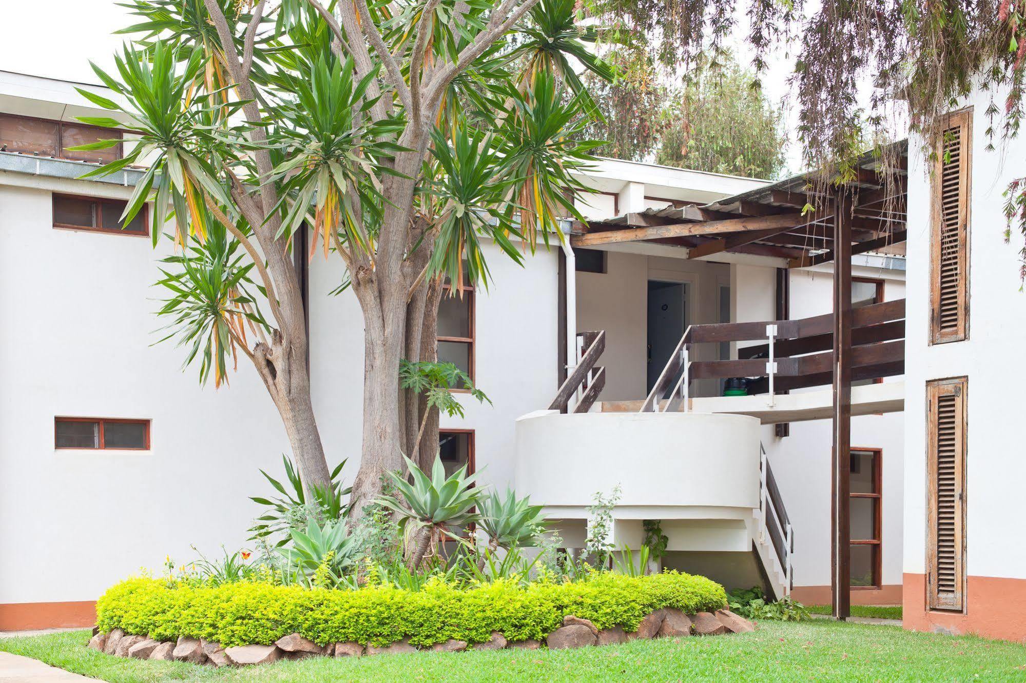 Sunbird Lilongwe Hotel Bagian luar foto